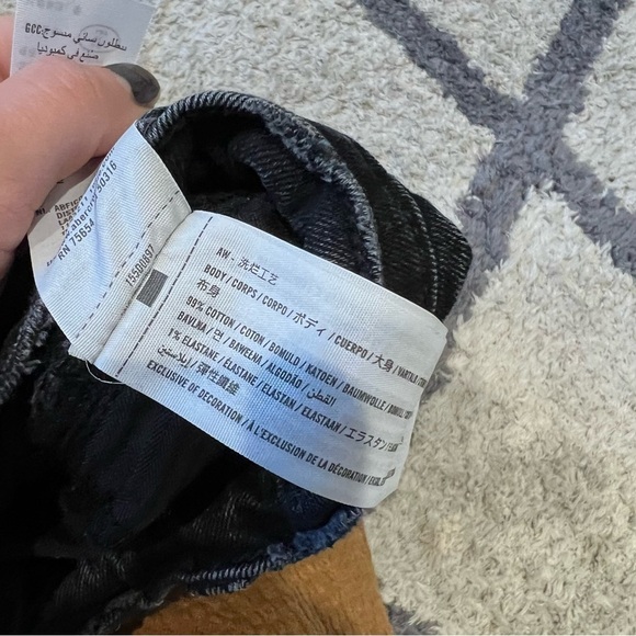 Abercrombie & Fitch The Skinny High Rise Black Jeans - Picture 11 of 13